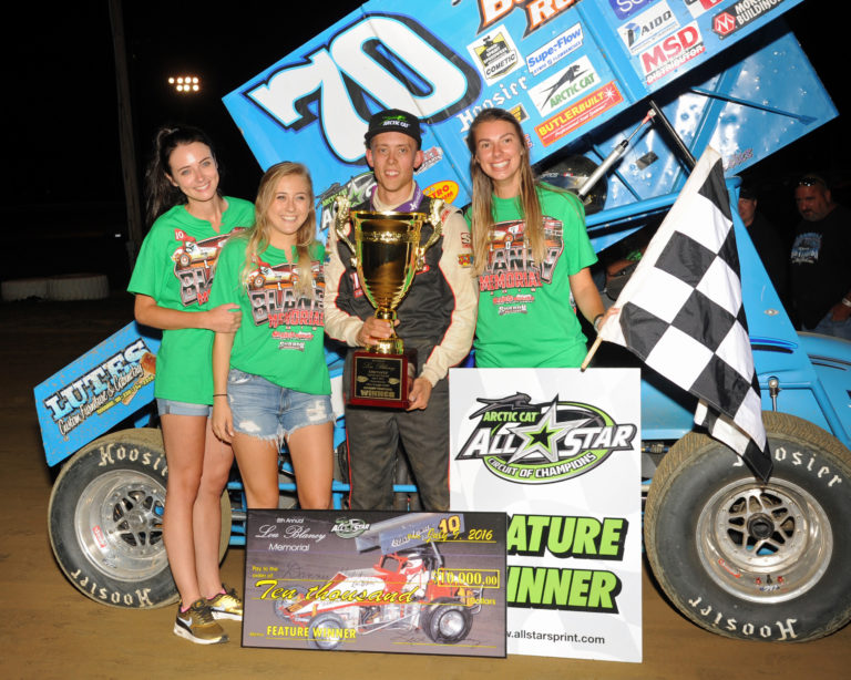 Holtgraver Earns Blaney Memorial Prize at Sharon Speedway, Ready to Challenge the Greatest Show on Dirt at Attica and Eldora