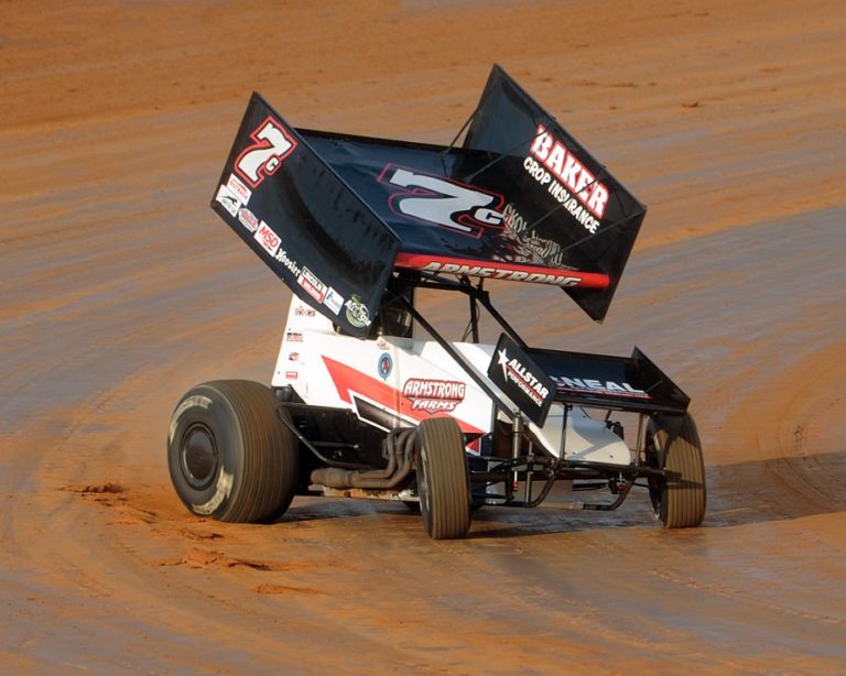 Armstrong hits stride late during Ohio Sprint Speedweek