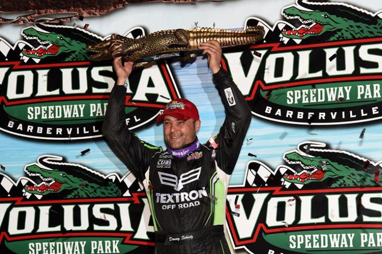 Donny Schatz wins four out of five during DIRTcar Nationals at Volusia Speedway Park, Claims first overall Gator Championship