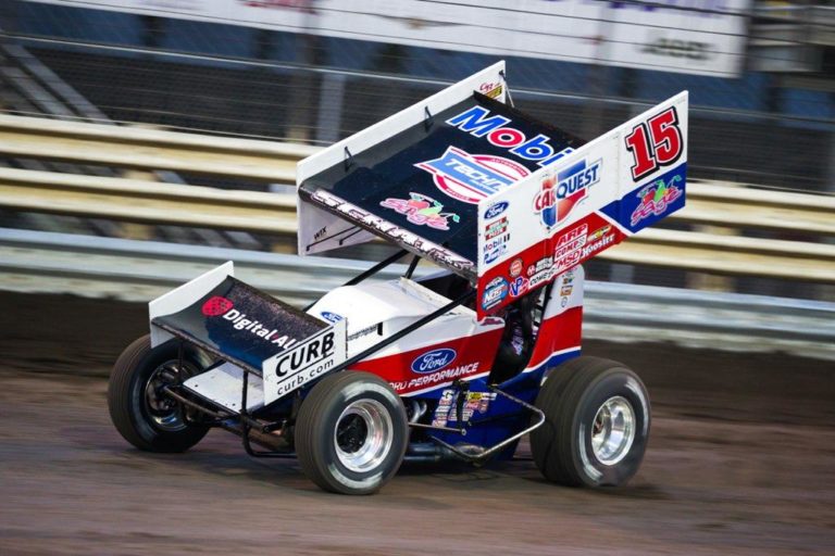 Schatz returns to racing with top-ten at Knoxville Raceway