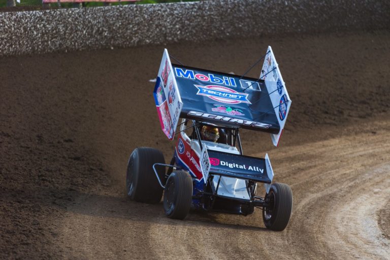 Schatz scores back-to-back top-tens, KSE Hard Charger Award at I-55