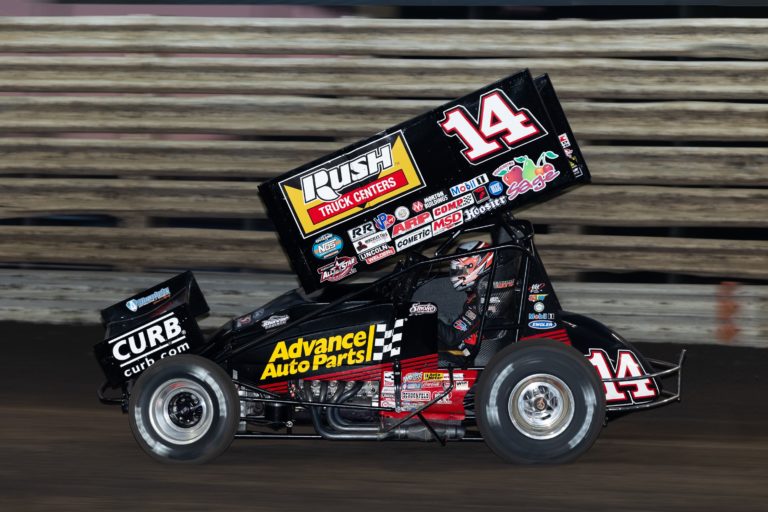 “The Madman” and TSR impressive with pair of podiums at Knoxville