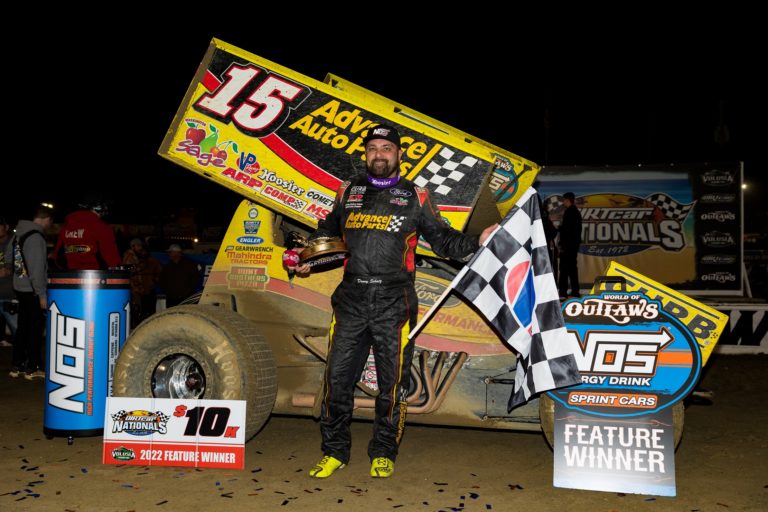 Donny Schatz opens 2022 WoO campaign with victory in Volusia’s DIRTcar Nationals