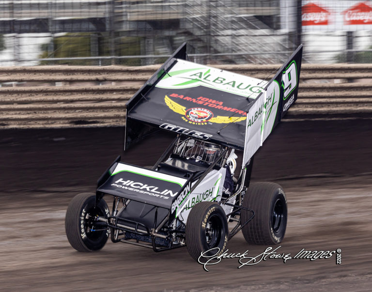 Giles keeps the momentum rolling at Knoxville Raceway