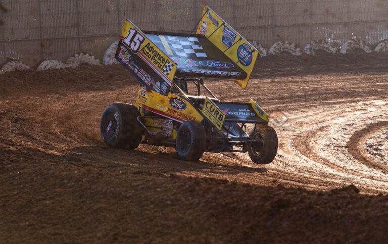 Schatz hard charges in Hanford; Eldora and Sharon ahead in the Buckeye State