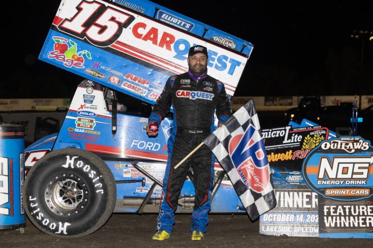 Schatz with late move to conquer Lakeside; Back to Devil’s Bowl Speedway for the final time