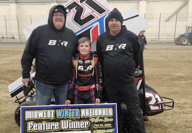 Hutchison perfect in Midwest Winter Nationals finale; Season to resume in Oklahoma