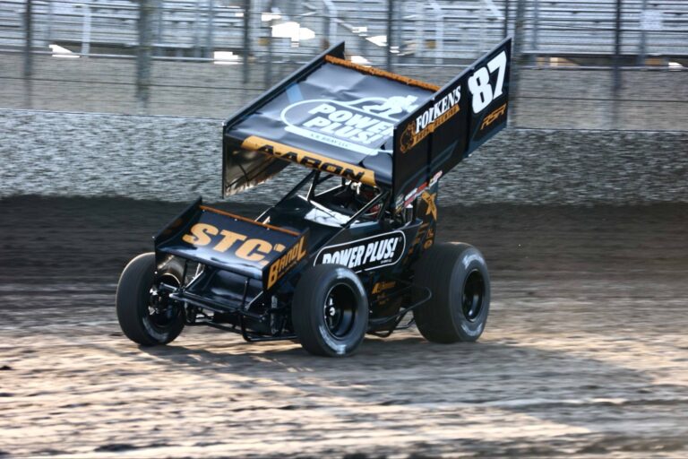 Reutzel rolls through Texas; Kansas and Illinois visits on tap with High Limit Racing
